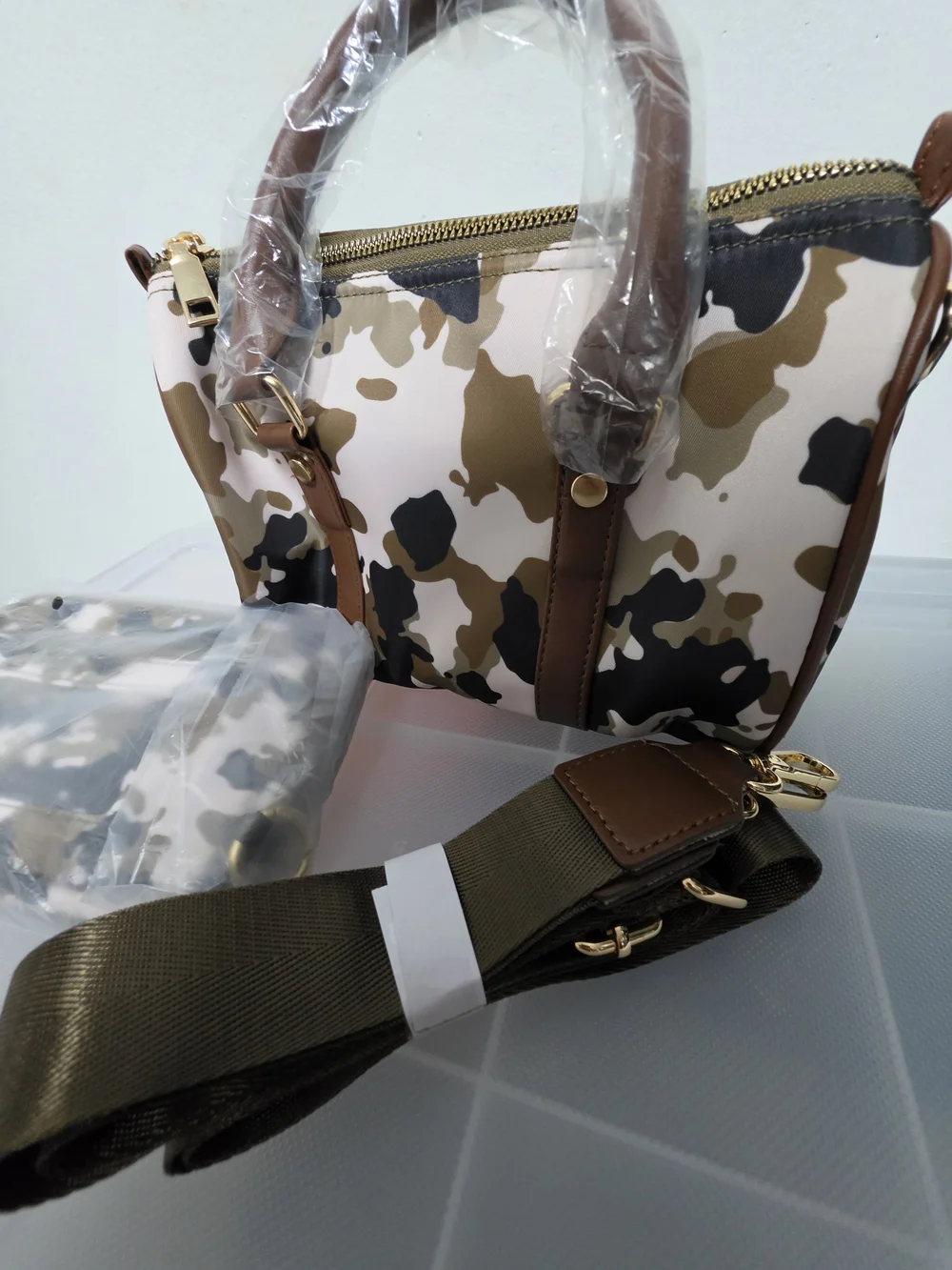 New Green/Brown Camo Satchel With Wallet- Unbranded